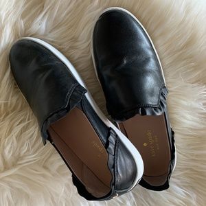 Black leather sneaker